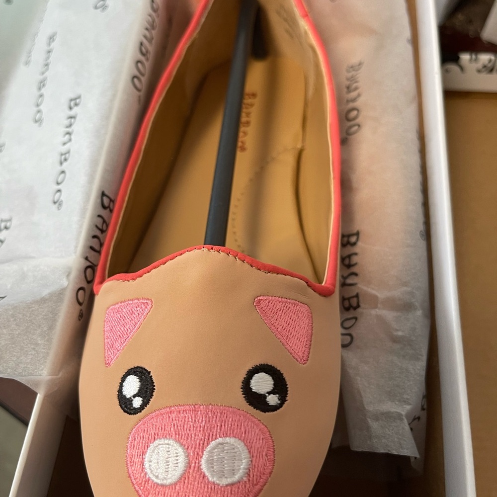 BAMBOO Pink Piggy Flats